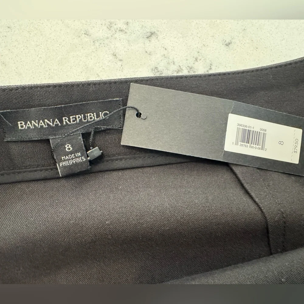 Banana Republic black tulip pencil skirt Women’s Size 8 NEW